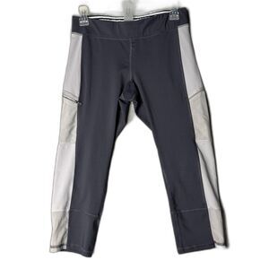 Champion C9 Duo Dry Capri Leggings M Gray Zip Pockets  Performance Athletic